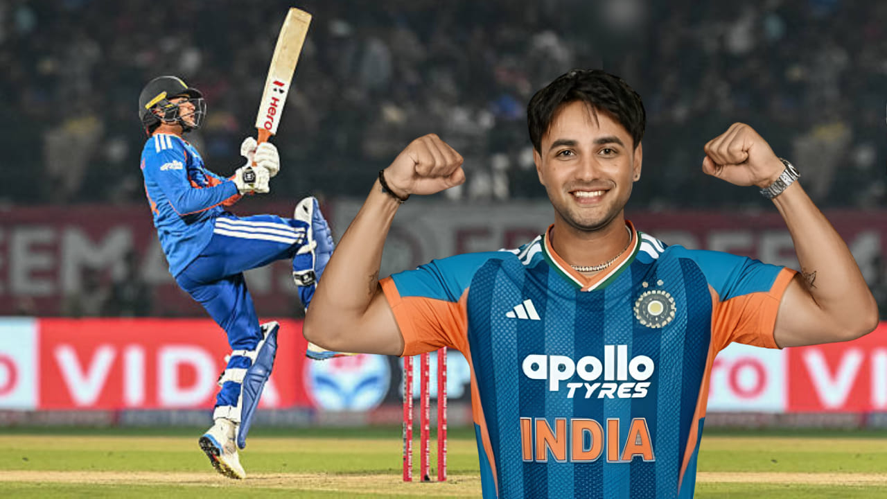 ಚುಟುಕು ಕ್ರಿಕೆಟ್ನಲ್ಲಿ ಅಭಿಷೇಕ್ ಶರ್ಮಾ (Abhishek Sharma) ಆರ್ಭಟ ಮುಂದುವರೆದಿದೆ. ಅದು ಕೂಡ ಸಿಡಿಲಬ್ಬರದೊಂದಿಗೆ. ಹೀಗೆ ಅಬ್ಬರಿಸುವ ಮೂಲಕ ಅಭಿಷೇಕ್ ಶರ್ಮಾ ಈ ವರ್ಷ ಟಿ20 ಕ್ರಿಕೆಟ್ನಲ್ಲಿ ನೂರಕ್ಕೂ ಅಧಿಕ ಸಿಕ್ಸ್ ಸಿಡಿಸಿದ್ದಾರೆ. ಇದರಲ್ಲಿ 50 ಕ್ಕಿಂತ ಹೆಚ್ಚು ಸಿಕ್ಸ್ ಮೂಡಿಬಂದಿರುವುದು ಅಂತಾರಾಷ್ಟ್ರೀಯ ಪಂದ್ಯಗಳಲ್ಲಿ ಎಂಬುದು ವಿಶೇಷ.