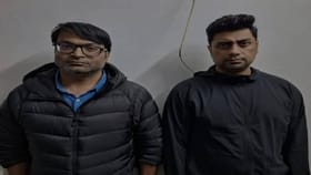 ಕಾರಿನಲ್ಲಿ ಮೂವರಿಂದ ಮಹಿಳೆ ಮೇಲೆ ಸಾಮೂಹಿಕ ಅತ್ಯಾಚಾರ