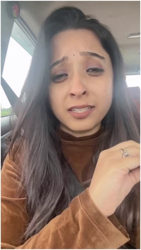 ವಿಮಾನ ನಿಲ್ದಾಣದ ಪರಿಸ್ಥಿತಿ ನೆನೆದು ಗಾಯಕಿ ಅನನ್ಯಾ ಪ್ರಕಾಶ್ ಕಣ್ಣೀರು