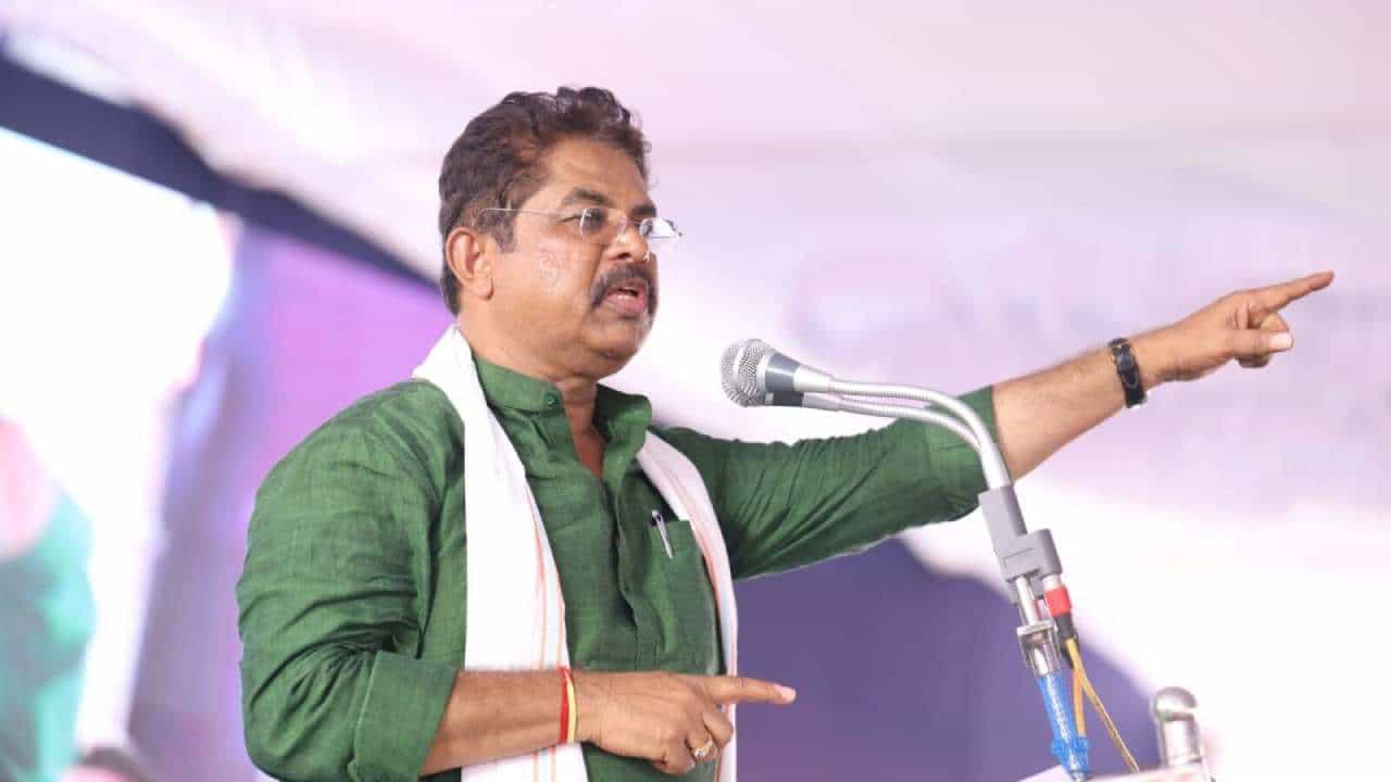 ಕರ್ನಾಟಕದಲ್ಲಿ ಭ್ರಷ್ಟಾಚಾರ: ನಿಮಗೆ ಧೈರ್ಯ ಇದ್ರೆ ಸಿಬಿಐ ತನಿಖೆ ಮಾಡಿಸಿ; ಆರ್ ಅಶೋಕ್ ಸವಾಲು ಕರ್ನಾಟಕದಲ್ಲಿ ಭ್ರಷ್ಟಾಚಾರ: ನಿಮಗೆ ಧೈರ್ಯ ಇದ್ರೆ ಸಿಬಿಐ ತನಿಖೆ ಮಾಡಿಸಿ; ಆರ್ ಅಶೋಕ್ ಸವಾಲು