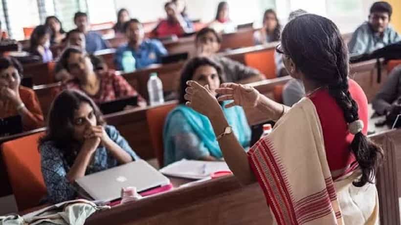 CSU Recruitment 2025: ಸಹಾಯಕ ಪ್ರಾಧ್ಯಾಪಕ ಮತ್ತು ಗ್ರಂಥಪಾಲಕ ಹುದ್ದೆಗಳಿಗೆ ನೇಮಕಾತಿ; ಹೀಗೆ ಅರ್ಜಿ ಸಲ್ಲಿಸಿ