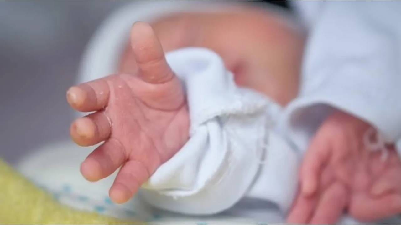 ಮೂವರು ಮಕ್ಕಳನ್ನು ಸ್ನೇಹಿತನ ಬಳಿ ಬಿಟ್ಟು ಫಿಲ್ಮ್ ನೋಡಲು ಹೋಗಿದ್ದ ದಂಪತಿ, ಬರುವಷ್ಟರಲ್ಲಿ ಒಂದು ಮಗು ಕಿಡ್ನ್ಯಾಪ್ ಮೂವರು ಮಕ್ಕಳನ್ನು ಸ್ನೇಹಿತನ ಬಳಿ ಬಿಟ್ಟು ಫಿಲ್ಮ್ ನೋಡಲು ಹೋಗಿದ್ದ ದಂಪತಿ, ಬರುವಷ್ಟರಲ್ಲಿ ಒಂದು ಮಗು ಕಿಡ್ನ್ಯಾಪ್