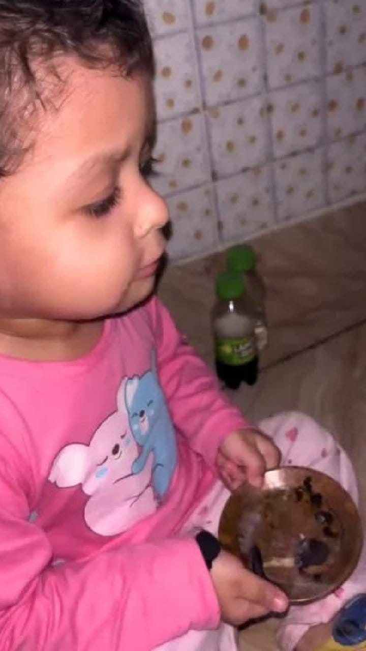 ಮುದ್ದಾಗಿ ಕೃಷ್ಣನ ಭಜನೆ ಮಾಡಿದ ಪುಟ್ಟ ಕಂದನ ವಿಡಿಯೋ ವೈರಲ್