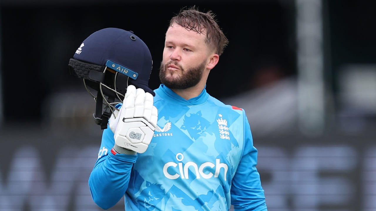 ಇತ್ತ ಕೆಎಲ್ ರಾಹುಲ್ ಸೂಚನೆ ಮೇರೆಗೆ ಡಿಸಿ ಫ್ರಾಂಚೈಸಿ ಇಂಗ್ಲೆಂಡ್ ದಾಂಡಿಗನ ಖರೀದಿಸಿರುವ ಕಾರಣ ಈ ಬಾರಿಯ ಐಪಿಎಲ್​ನಲ್ಲಿ ಡೆಲ್ಲಿ ಕ್ಯಾಪಿಟಲ್ಸ್ ಪರ ಬೆನ್ ಡಕೆಟ್ ಆರಂಭಿಕನಾಗಿ ಆರಂಭಿಕನಾಗಿ ಕಣಕ್ಕಿಳಿಯಬಹುದು. ಅಂದರೆ ರಾಹುಲ್ ಹಾಗೂ ಡಕೆಟ್ ಇನಿಂಗ್ಸ್ ಆರಂಭಿಸುವ ಸಾಧ್ಯತೆ ಹೆಚ್ಚಿದೆ.