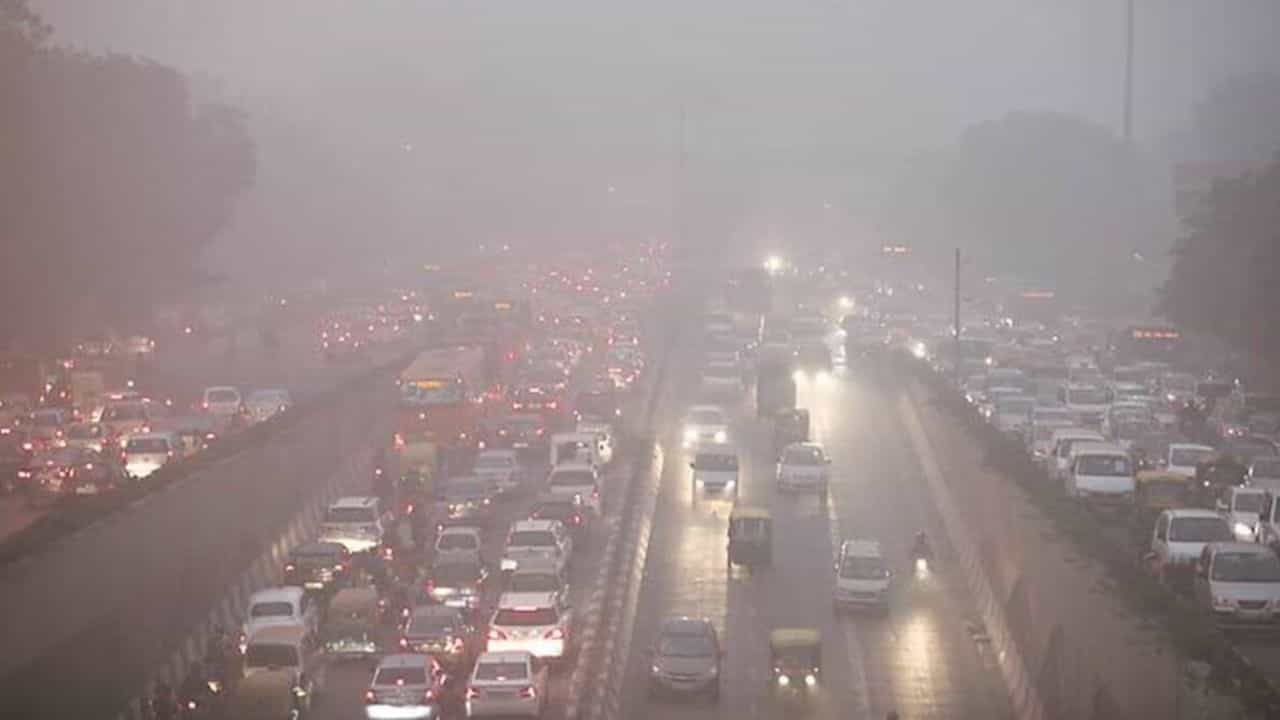 Bengaluru Air Quality Alert: ಬಳ್ಳಾರಿ ಜನರಿಗೆ ಹೈ ಅಲರ್ಟ್​​​ ನೀಡಿದ ತಜ್ಞರು, ರಾಜ್ಯದಲ್ಲಿ ಗಾಳಿಯ ಮಟ್ಟ ಕಳಪೆ