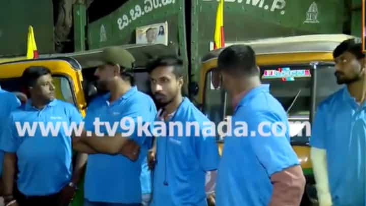 ಕುಡಿದು ಟೈಟ್ ಆದವರಿಗೆ ಉಚಿತವಾಗಿ ಮನೆಗೆ ತಲುಪಿಸುವ ವ್ಯವಸ್ಥೆ: ಆಟೋ ಚಾಲಕರ ವಿಶೇಷ ಕೆಲಸ ಕುಡಿದು ಟೈಟ್ ಆದವರಿಗೆ ಉಚಿತವಾಗಿ ಮನೆಗೆ ತಲುಪಿಸುವ ವ್ಯವಸ್ಥೆ: ಆಟೋ ಚಾಲಕರ ವಿಶೇಷ ಕೆಲಸ