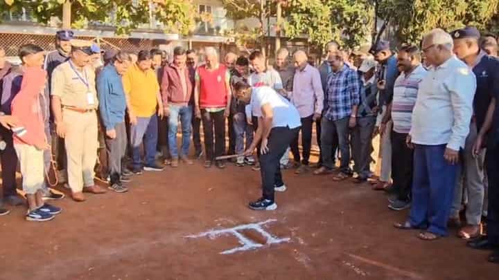 Belagavi: ಬಾಲ್ಯದ ಕ್ರೀಡೆಗಳನ್ನು ಆಡಿ ಖುಷಿಪಟ್ಟ ಸ್ಪೀಕರ್ ಯು.ಟಿ. ಖಾದರ್ Belagavi: ಬಾಲ್ಯದ ಕ್ರೀಡೆಗಳನ್ನು ಆಡಿ ಖುಷಿಪಟ್ಟ ಸ್ಪೀಕರ್ ಯು.ಟಿ. ಖಾದರ್