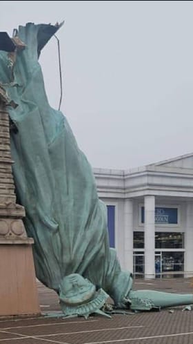 ಬಿರುಗಾಳಿಯಿಂದಾಗಿ ನೆಲಕ್ಕುರುಳಿದ ಬ್ರೆಜಿಲ್‌ನ ಸ್ವಾತಂತ್ರ್ಯ ಪ್ರತಿಮೆ; ವಿಡಿಯೋ ವೈರಲ್