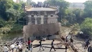 ಡಿಕೆ ಶಿವಕುಮಾರ್ ಜೊತೆಗೆ ನಾಟಿಕೋಳಿ ಸಾರು, ಬಿಸಿ ಬಿಸಿ ಇಡ್ಲಿ ಸವಿಯುತ್ತಿರುವ ಸಿಎಂ ಸಿದ್ದರಾಮಯ್ಯ