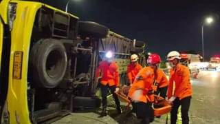 ಕಾರಿನಲ್ಲಿ ವಾಂತಿ ಮಾಡಿ, ನನ್ನಿಂದಲೇ ಕ್ಲೀನ್ ಮಾಡಿಸಿದರು; ಭಾರತೀಯರ ಬಗ್ಗೆ ಸಿಂಗಾಪುರ ಕ್ಯಾಬ್ ಚಾಲಕ ಆರೋಪ