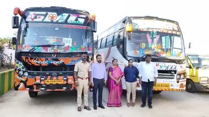 ಅರೇ ಇದೇನಿದು ಎರಡು ಬಸ್ ಒಂದೇ ನಂಬರ್ ಪ್ಲೇಟ್: ಆರ್​​ಟಿಓ ಅಧಿಕಾರಿಗಳೇ ಶಾಕ್!