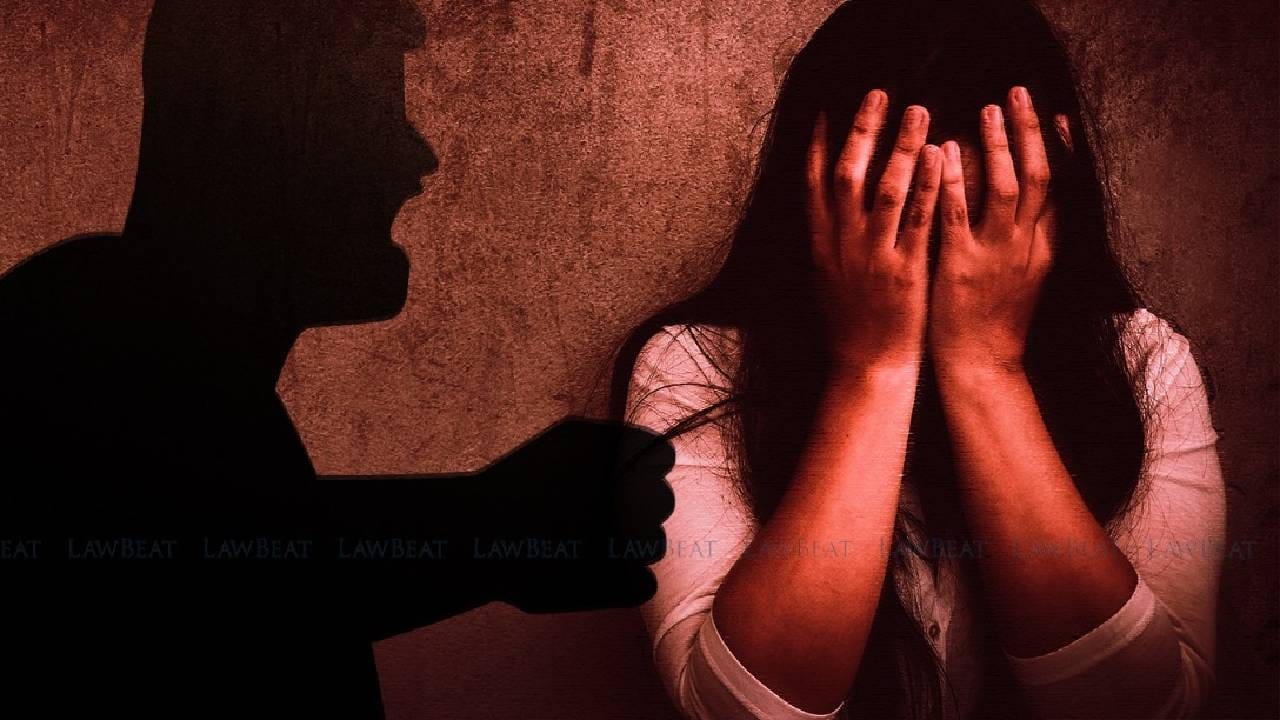 ಮುಂಬೈ: 10 ಅಪ್ರಾಪ್ತ ಬಾಲಕಿಯರಿಗೆ ನಿದ್ರೆ ಮಾತ್ರೆ ನೀಡಿ ಅತ್ಯಾಚಾರ, ಆರೋಪಿಯ ಬಂಧನ ಮುಂಬೈ: 10 ಅಪ್ರಾಪ್ತ ಬಾಲಕಿಯರಿಗೆ ನಿದ್ರೆ ಮಾತ್ರೆ ನೀಡಿ ಅತ್ಯಾಚಾರ, ಆರೋಪಿಯ ಬಂಧನ