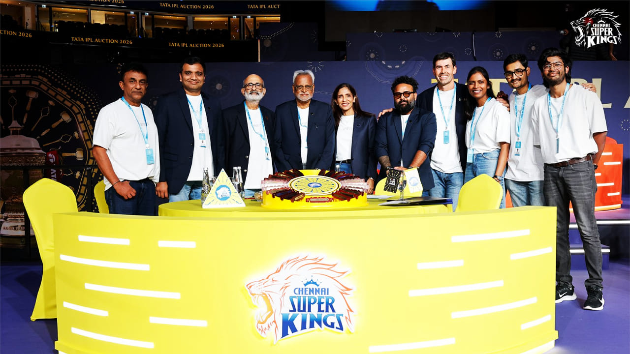 ಇದಕ್ಕೂ ಮುನ್ನ ಐಪಿಎಲ್ 2022 ರ ಹರಾಜಿನಲ್ಲಿ ಅನ್​ಕ್ಯಾಪ್ಡ್​ ಆಗಿದ್ದ ಅವೇಶ್ ಖಾನ್ ಅವರನ್ನು ಲಕ್ನೋ ಸೂಪರ್ ಜೈಂಟ್ಸ್ 10 ಕೋಟಿ ರೂ.ಗೆ ಖರೀದಿಸಿದ್ದೇ ಗರಿಷ್ಠ ಮೊತ್ತ. ಆದರೆ ಈ ಬಾರಿ ಇಬ್ಬರು ಆಟಗಾರರಿಗೆ ತಲಾ 14.20 ಕೋಟಿ ರೂ. ವ್ಯಯಿಸಿ ಚೆನ್ನೈ ಸೂಪರ್ ಕಿಂಗ್ಸ್ ಫ್ರಾಂಚೈಸಿ ಹೊಸ ಇತಿಹಾಸ ನಿರ್ಮಿಸಿದ್ದಾರೆ.