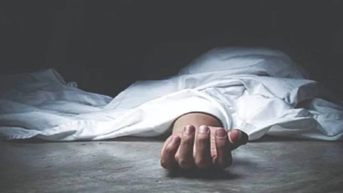 ಮುಖದಲ್ಲಿ ಸುಟ್ಟ ಕಲೆಗಳು, ಕಸದ ತೊಟ್ಟಿಯಲ್ಲಿ ಯುವತಿಯ ಶವ ಪತ್ತೆ