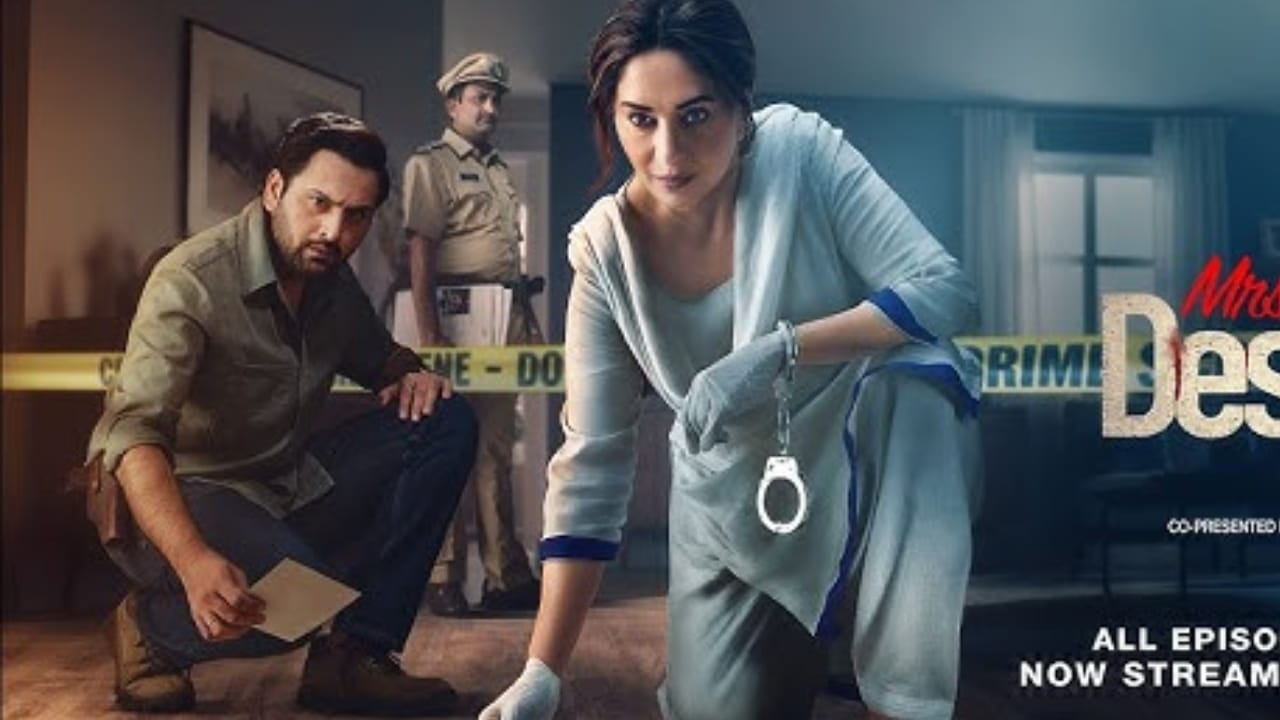 ಮಾಧುರಿ ದೀಕ್ಷಿತ್ ನಟಿಸಿರುವ ‘ಮಿಸಸ್ ದೇಶಪಾಂಡೆ’ ಹೆಸರಿನ ಥ್ರಿಲ್ಲರ್ ವೆಬ್ ಸರಣಿ ಇದೇ ವಾರ ಒಟಿಟಿಗೆ ಬಂದಿದೆ. ಮಾಧುರಿ ದೀಕ್ಷಿತ್ ಅವರು ಸೀರಿಯಲ್ ಕಿಲ್ಲರ್ ಪಾತ್ರದಲ್ಲಿ ಈ ವೆಬ್ ಸರಣಿಯಲ್ಲಿ ನಟಿಸಿದ್ದಾರೆ. ಫ್ರೆಂಚ್​​ನ ವೆಬ್ ಸರಣಿ ‘ಲಾ ಮಾಂಟೆ’ಯ ರೀಮೇಕ್ ಆಗಿದೆ ಮಿಸಸ್ ದೇಶಪಾಂಡೆ. ವೆಬ್ ಸರಣಿ ಜಿಯೋ ಹಾಟ್​​ಸ್ಟಾರ್​​ನಲ್ಲಿ ವೀಕ್ಷಣೆಗೆ ಲಭ್ಯವಿದೆ.