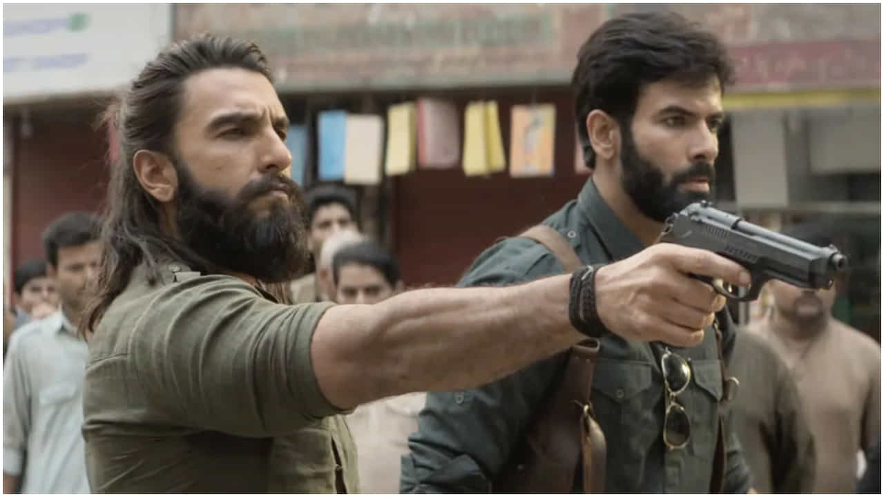 ‘ಧುರಂಧರ್’ ತಡೆಯೋರು ಯಾರೂ ಇಲ್ಲ: ಸಾವಿರ ಕೋಟಿ ರೂ. ದಾಟಿದರೂ ನಿಂತಿಲ್ಲ ಹವಾ ‘ಧುರಂಧರ್’ ತಡೆಯೋರು ಯಾರೂ ಇಲ್ಲ: ಸಾವಿರ ಕೋಟಿ ರೂ. ದಾಟಿದರೂ ನಿಂತಿಲ್ಲ ಹವಾ