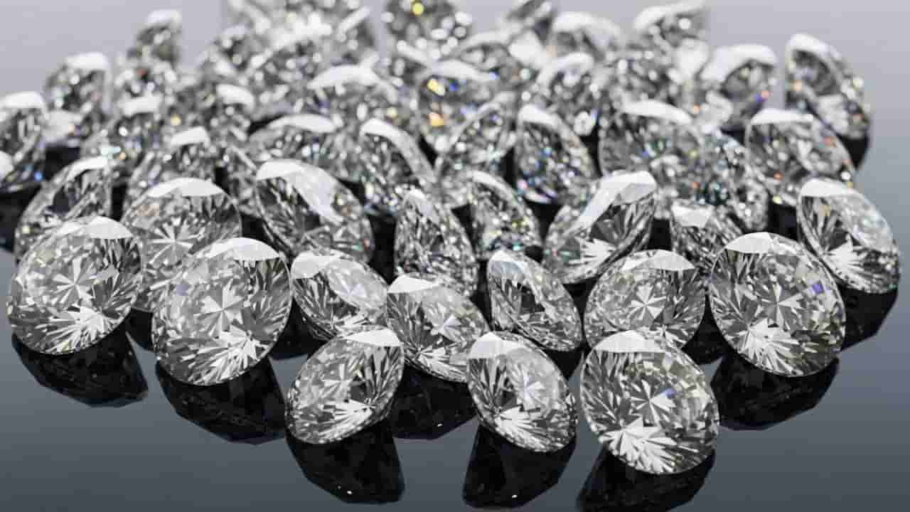 ನಕಲಿ ವಜ್ರ ಗುರುತಿಸುವುದು ಹೇಗೆ? ಮನೆಯಲ್ಲೇ ಸುಲಭವಾಗಿ ಮಾಡಬಹುದಾದ ಪರೀಕ್ಷೆಗಳು