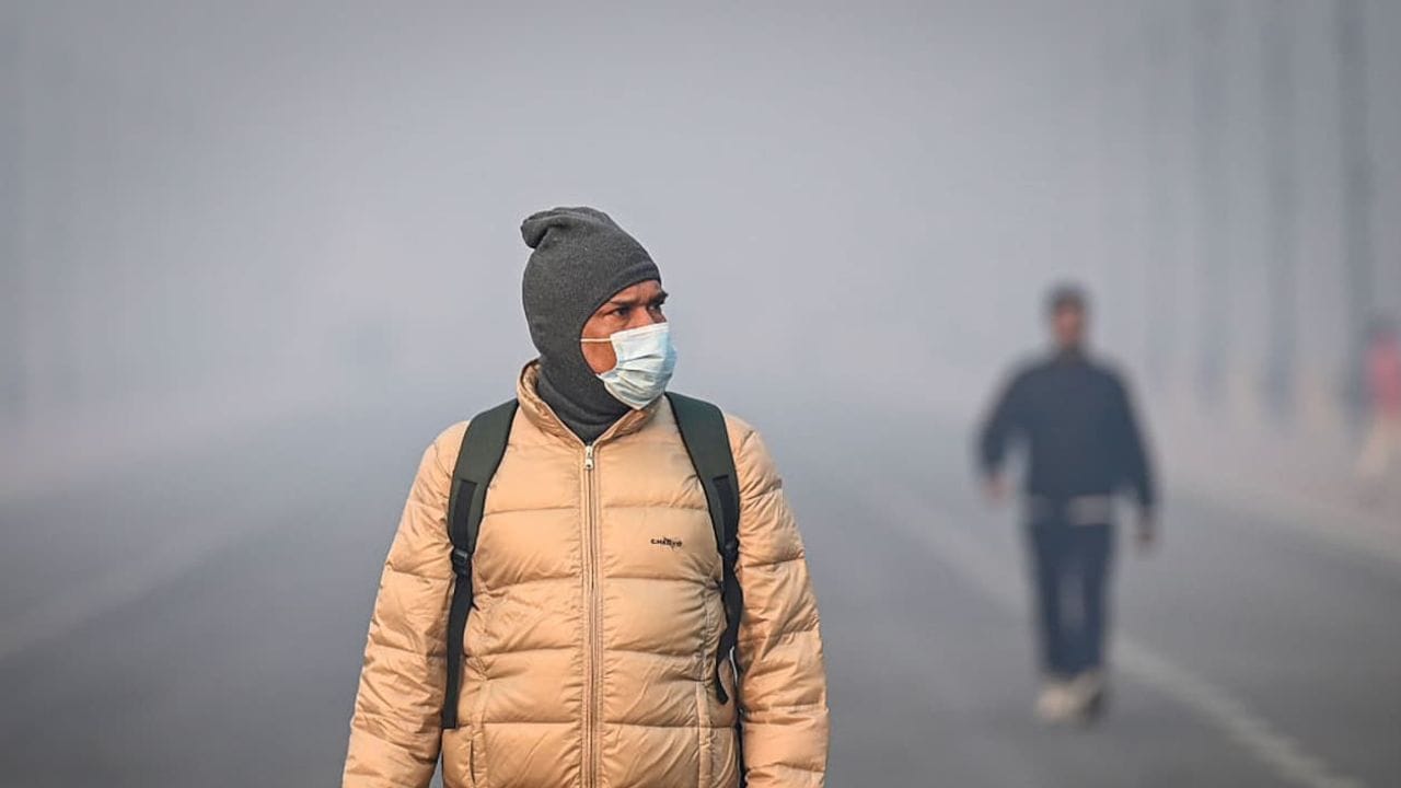 ಕರ್ನಾಟಕ ಹವಾಮಾನ ವರದಿ: ಚಳಿಗೆ ನಲುಗಿದ ಕರ್ನಾಟಕ, ಪ್ರಯಾಣ ಮಾಡುವವರು ಎಚ್ಚರ ಕರ್ನಾಟಕ ಹವಾಮಾನ ವರದಿ: ಚಳಿಗೆ ನಲುಗಿದ ಕರ್ನಾಟಕ, ಪ್ರಯಾಣ ಮಾಡುವವರು ಎಚ್ಚರ