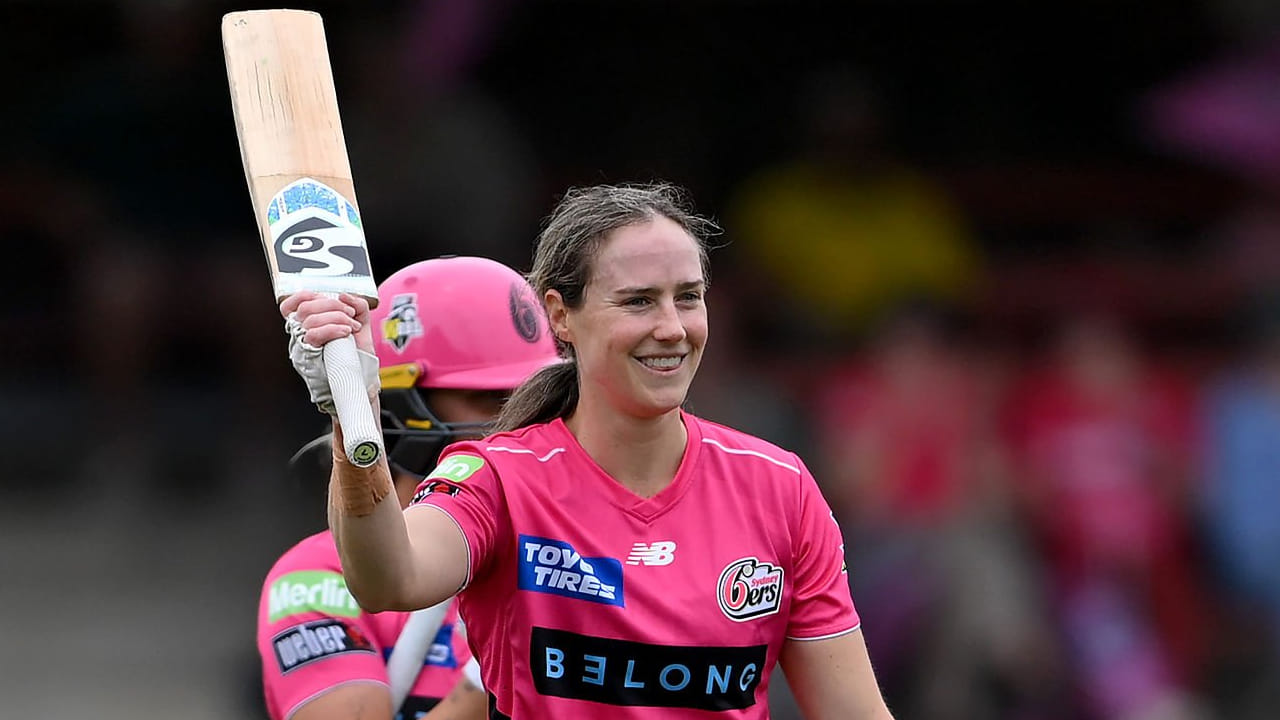 ಎಲ್ಲಿಸ್ ಪೆರ್ರಿ ಭರ್ಜರಿ ಸೆಂಚುರಿ: 1 ರನ್​​ನಿಂದ ಗೆದ್ದ ಸಿಡ್ನಿ ಸಿಕ್ಸರ್ಸ್