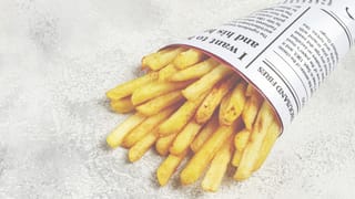 ಈಗಲೂ ನ್ಯೂಸ್ ಪೇಪರ್ ನಲ್ಲಿ ಕಟ್ಟಿಕೊಟ್ಟ ಬಜ್ಜಿ, ಬೋಂಡಾ ತಿಂತೀರಾ ಹಾಗಿದ್ರೆ ಮಿಸ್ ಮಾಡ್ದೆ ಈ ಸ್ಟೋರಿ ಓದಿ