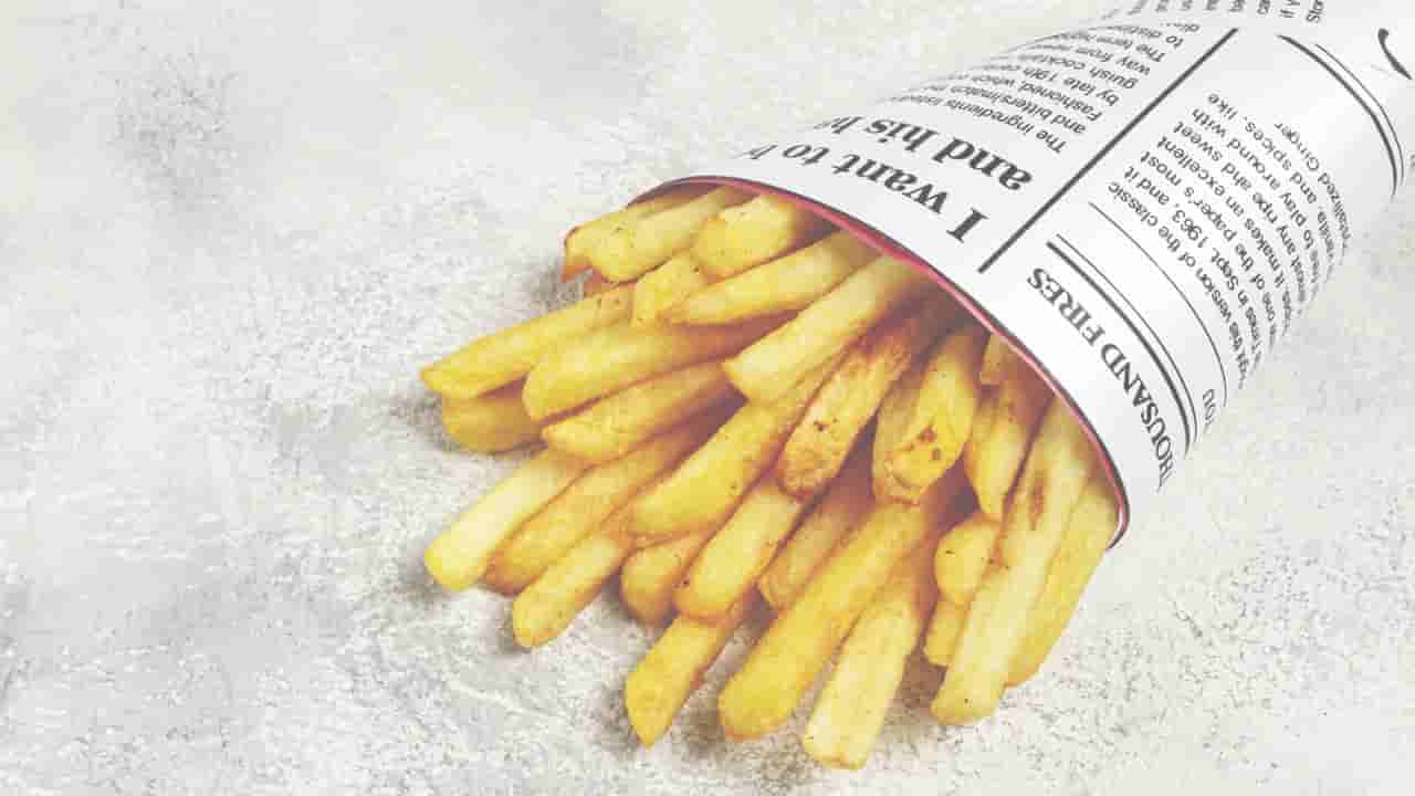 ಈಗಲೂ ನ್ಯೂಸ್ ಪೇಪರ್ ನಲ್ಲಿ ಕಟ್ಟಿಕೊಟ್ಟ ಬಜ್ಜಿ, ಬೋಂಡಾ ತಿಂತೀರಾ ಹಾಗಿದ್ರೆ ಮಿಸ್ ಮಾಡ್ದೆ ಈ ಸ್ಟೋರಿ ಓದಿ