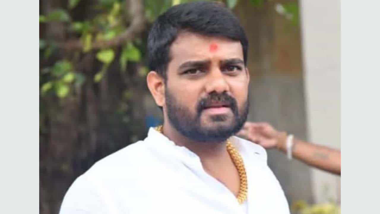 ಕಾಂಗ್ರೆಸ್ ಮುಖಂಡನ ಹತ್ಯೆ ಕೇಸ್: ಮಧುರೈನಲ್ಲಿ ತಲೆಮರೆಸಿಕೊಂಡಿದ್ದ ಪ್ರಮುಖ ಆರೋಪಿ ಸೇರಿ 6 ಜನರ ಬಂಧನ ಕಾಂಗ್ರೆಸ್ ಮುಖಂಡನ ಹತ್ಯೆ ಕೇಸ್: ಮಧುರೈನಲ್ಲಿ ತಲೆಮರೆಸಿಕೊಂಡಿದ್ದ ಪ್ರಮುಖ ಆರೋಪಿ ಸೇರಿ 6 ಜನರ ಬಂಧನ