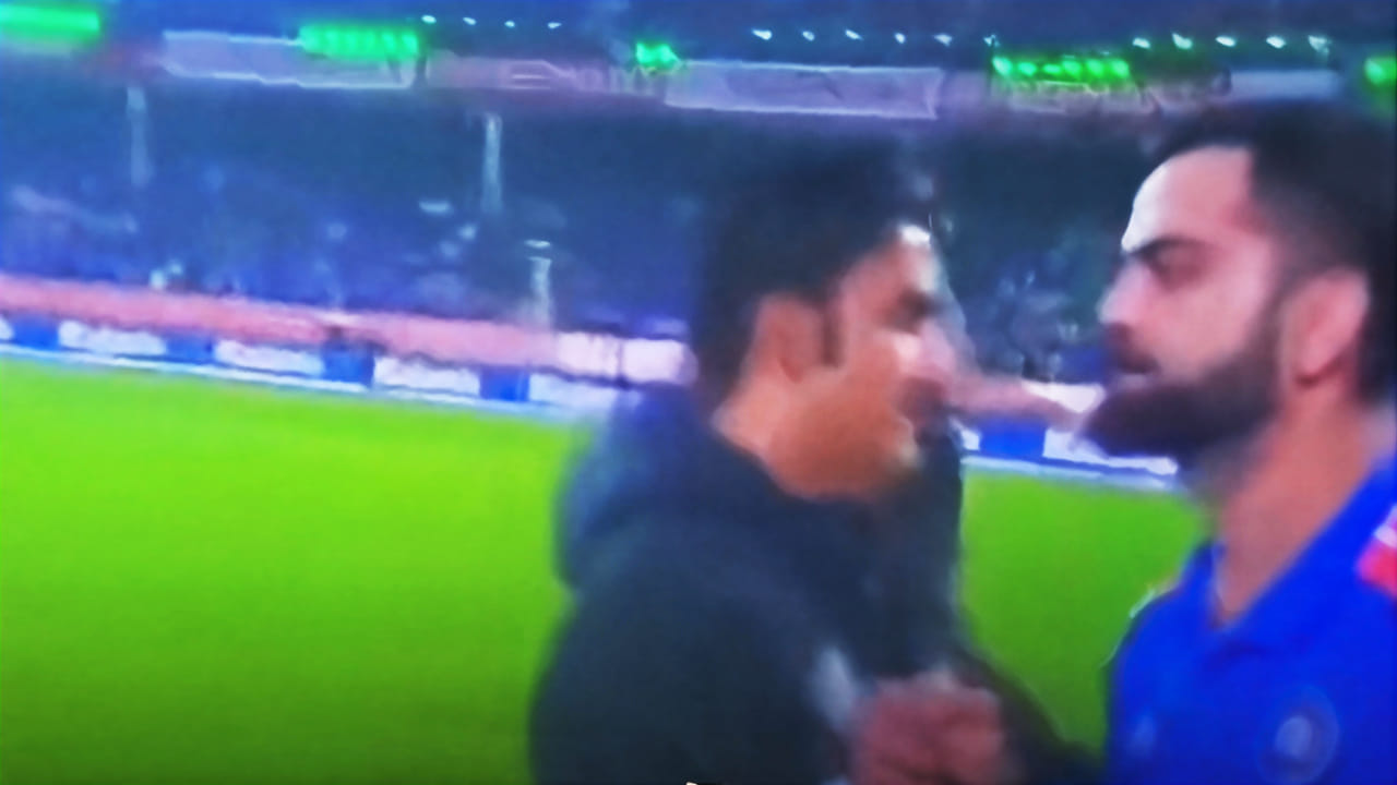 ಗಂಭೀರ್ನ ಕ್ಯಾರೇ ಮಾಡದ ವಿರಾಟ್ ಕೊಹ್ಲಿ: ವಿಡಿಯೋ ವೈರಲ್ ಗಂಭೀರ್ನ ಕ್ಯಾರೇ ಮಾಡದ ವಿರಾಟ್ ಕೊಹ್ಲಿ: ವಿಡಿಯೋ ವೈರಲ್