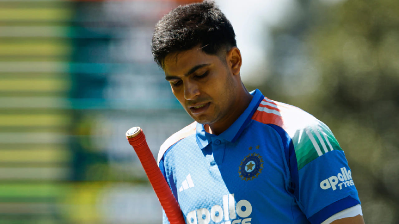 ಶುಭ್​ಮನ್ ಗಿಲ್ 2025 ರಲ್ಲಿ ಆಡಿದ 15 ಪಂದ್ಯಗಳಲ್ಲಿ 24.25 ರ ಸರಾಸರಿಯಲ್ಲಿ 291 ರನ್ ಗಳಿಸಿದ್ದಾರೆ. ಈ ಅವಧಿಯಲ್ಲಿ ಅವರು ಒಂದೇ ಒಂದು ಅರ್ಧಶತಕವನ್ನು ಗಳಿಸಿಲ್ಲ ಎಂಬುದು ಗಮನಿಸಬೇಕಾದ ಸಂಗತಿ. 2025 ರಲ್ಲಿ ಅವರ ಅತ್ಯಧಿಕ ಸ್ಕೋರ್ 47 ಆಗಿದ್ದು, ಟಿ20 ವಿಶ್ವಕಪ್ ಸಮೀಪಿಸುವ ಸಮಯದಲ್ಲಿ ಅವರ ಕಳಪೆ ಫಾರ್ಮ್​ ಮ್ಯಾನೇಜ್​ಮೆಂಟ್​ಗೆ ಕಳವಳಕಾರಿಯಾಗಿದೆ.