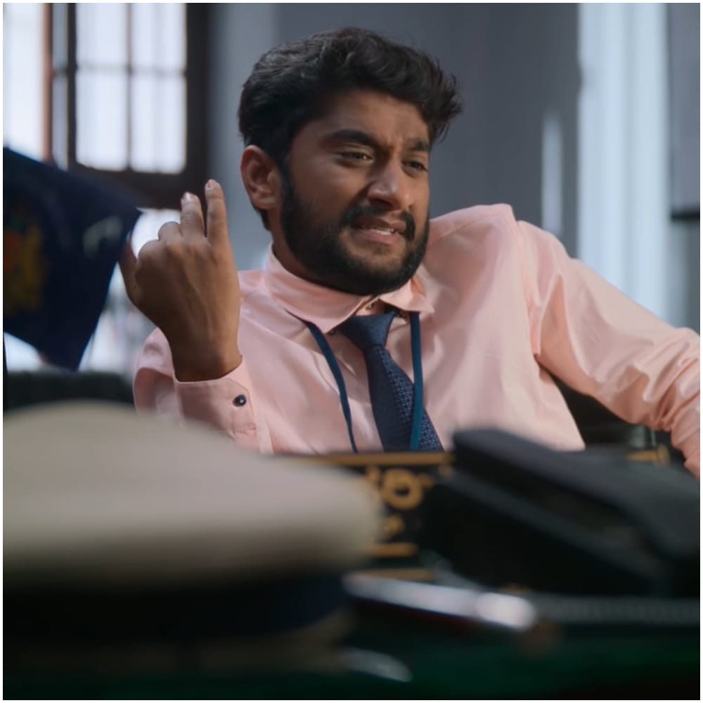 ಪೊಲೀಸ್ ಅಧಿಕಾರಿ ಎದುರು ಬಂದು ಕುಳಿತುಕೊಳ್ಳುವ ಗಿಲ್ಲಿ, ‘ಎಕ್ಸ್ಕ್ಯೂಸ್ ಮೀ ಪಿಸಿ, ಎಸಿ ಹಾಕಮ್ಮ. ಲಾಟ್ಸ್ ಆಫ್ ಸೆಖೆ’ ಎಂದು ಡೈಲಾಗ್ ಹೊಡೆಯುತ್ತಾರೆ. ಈ ಡೈಲಾಗ್ ಅಭಿಮಾನಿಗಳಿಗೆ ಇಷ್ಟ ಆಗಿದೆ. ಸಿನಿಮಾದಲ್ಲಿ ಅವರ ಪಾತ್ರ ಎಷ್ಟು ಹೊತ್ತು ಇರುತ್ತದೆ ಎಂಬ ಕುತೂಹಲ ಇದೆ.