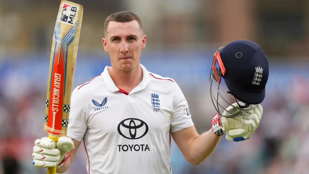 ಹ್ಯಾರಿ ಬ್ರೂಕ್ 3000 ರನ್​ಗಳಿಸಲು ತೆಗೆದುಕೊಂಡಿರುವುದು ಕೇವಲ 3468 ಎಸೆತಗಳನ್ನು ಮಾತ್ರ. ಈ ಮೂಲಕ ಟೆಸ್ಟ್ ಇತಿಹಾಸದಲ್ಲೇ ಅತೀ ಕಡಿಮೆ ಎಸೆತಗಳಲ್ಲಿ 3 ಸಾವಿರ ರನ್​ ಕಲೆಹಾಕಿದ ವಿಶ್ವ ದಾಖಲೆಯನ್ನು ತಮ್ಮದಾಗಿಸಿಕೊಂಡಿದ್ದಾರೆ. ಅದು ಕೂಡ 54.18 ಸರಾಸರಿಯೊಂದಿಗೆ. ಹೀಗಾಗಿ ಮುಂಬರುವ ದಿನಗಳಲ್ಲೂ ಬ್ರೂಕ್ ಕಡೆಯಿಂದ ಭರ್ಜರಿ ದಾಖಲೆಗಳನ್ನು ನಿರೀಕ್ಷಿಸಬಹುದು.