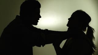 ಅನ್ಯಜಾತಿ ಯುವತಿ ಜೊತೆ ಮಗ  ಮದುವೆ ಆಗಿದ್ದಕ್ಕೆ ತಾಯಿಗೆ ಶಿಕ್ಷೆ?: ಪೊಲೀಸರ ಮೇಲೆಯೇ ಆರೋಪ