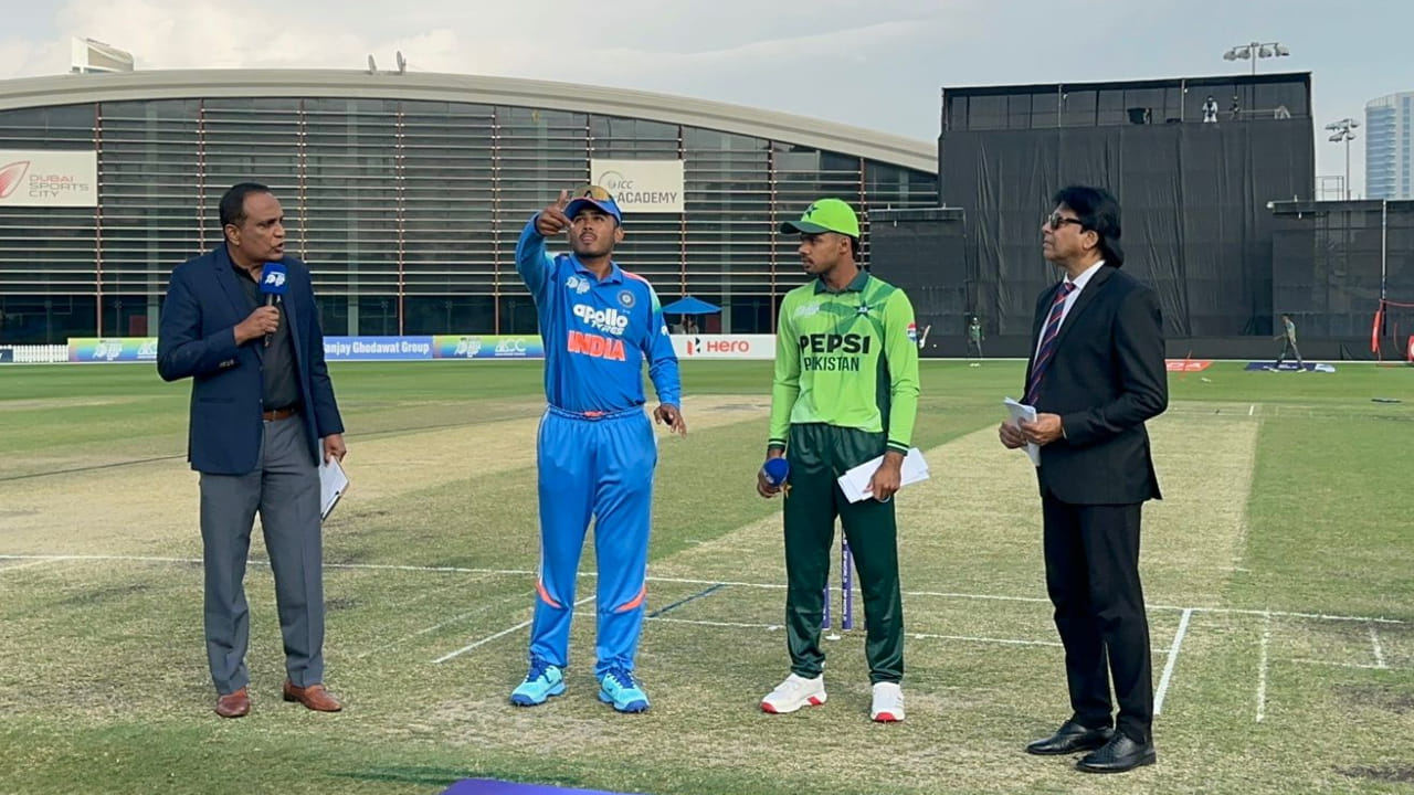 ಐಸಿಸಿ ಮನವಿಗೂ ನಿಲುವು ಬದಲಿಸದ ಬಿಸಿಸಿಐ; ಪಾಕ್ ನಾಯಕನೊಂದಿಗೆ ಕೈಕುಲುಕದ ಟೀಂ ಇಂಡಿಯಾ ನಾಯಕ ಐಸಿಸಿ ಮನವಿಗೂ ನಿಲುವು ಬದಲಿಸದ ಬಿಸಿಸಿಐ; ಪಾಕ್ ನಾಯಕನೊಂದಿಗೆ ಕೈಕುಲುಕದ ಟೀಂ ಇಂಡಿಯಾ ನಾಯಕ