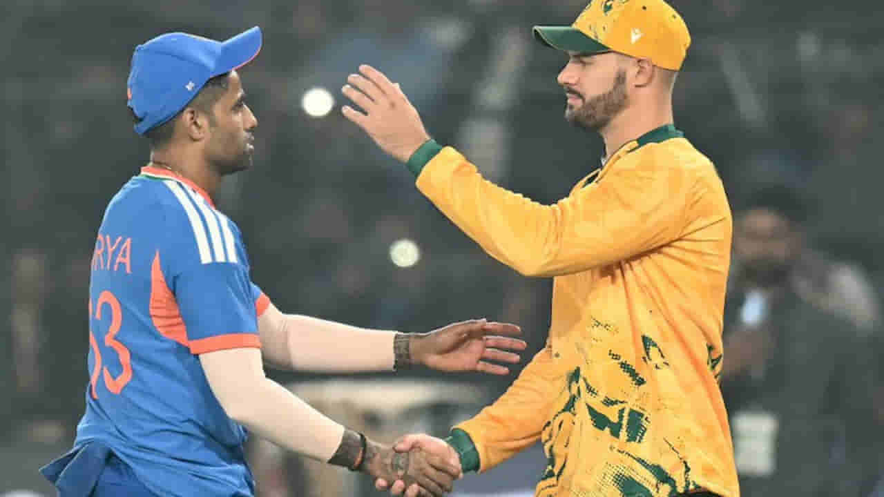 IND vs SA: ಟಾಸ್ ಗೆದ್ದ ಸೂರ್ಯ; ಬುಮ್ರಾ, ಅಕ್ಷರ್ ಔಟ್..! ಬದಲಿಯಾಗಿ ಬಂದಿದ್ಯಾರು?