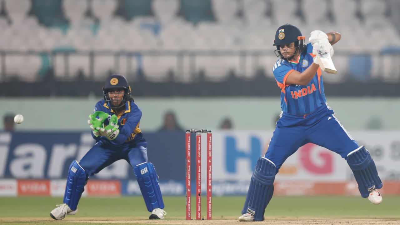 IND-W vs SL-W: ಶಫಾಲಿ ಸಿಡಿಲಬ್ಬರದ ಬ್ಯಾಟಿಂಗ್‌; ಟೀಂ ಇಂಡಿಯಾಗೆ ಸತತ 2ನೇ ಗೆಲುವು