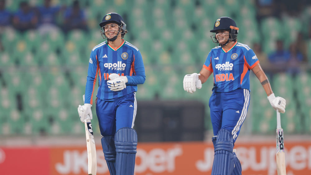 IND-W vs SL-W: ಶ್ರೀಲಂಕಾ ವಿರುದ್ಧ ಸತತ 4ನೇ ಟಿ20 ಪಂದ್ಯ ಗೆದ್ದ ಭಾರತ