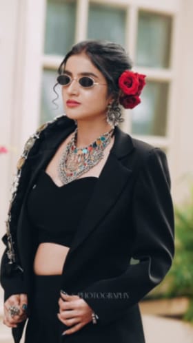 ಬಿಗ್​​ಬಾಸ್​ನಿಂದ ಹೊರ ಬಂದದ್ದೆ ಇನ್​​ಸ್ಟಾ ಮಾಡೆಲ್ ಆದ ಜಾಹ್ನವಿ: ವಿಡಿಯೋ ನೋಡಿ