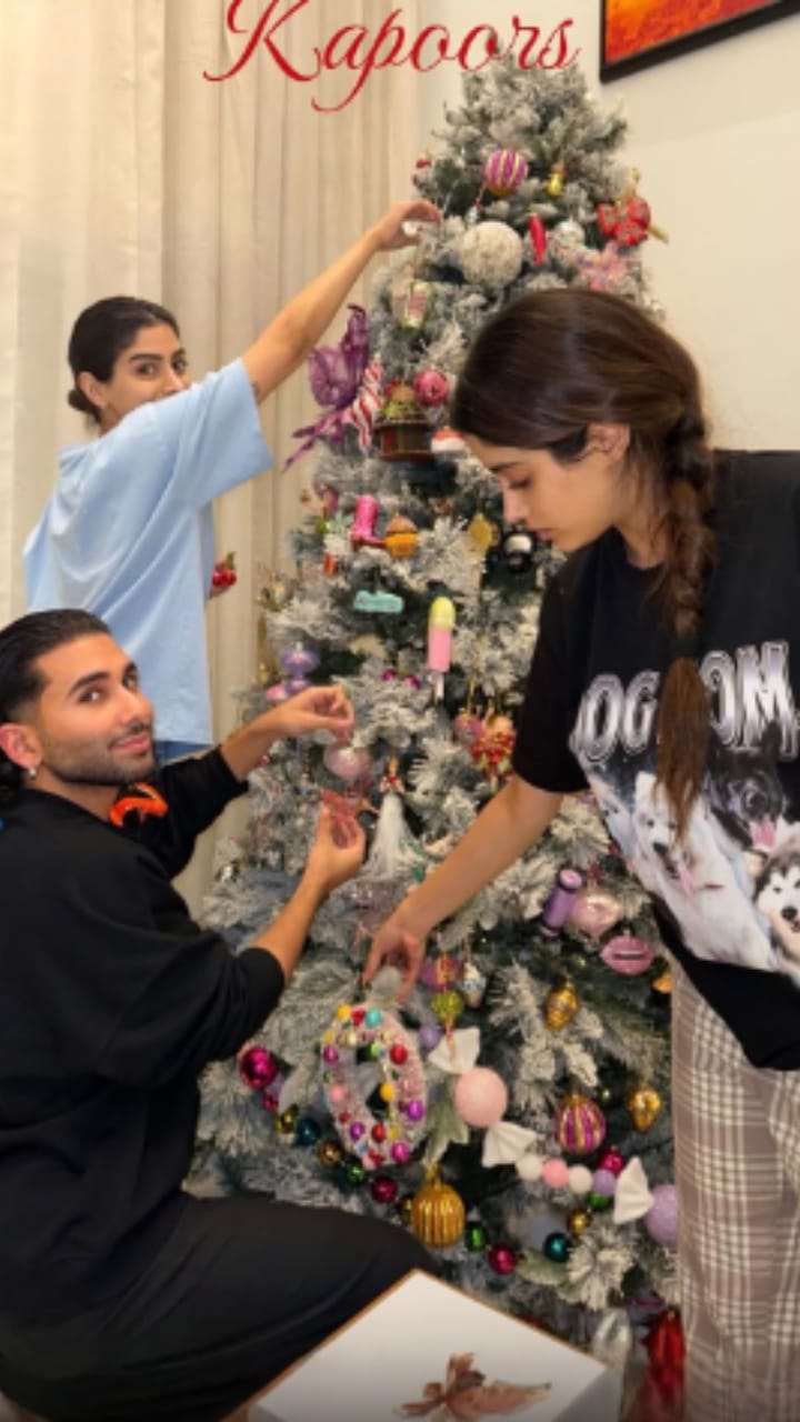 ಜಾನ್ಹವಿ ಕಪೂರ್ ಮನೆಯಲ್ಲಿ ಹೀಗಿದೆ ಕ್ರಿಸ್​​ಮಸ್ ಸಂಭ್ರಮ: ವಿಡಿಯೋ
