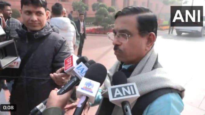 ರಾಹುಲ್ ಗಾಂಧಿಯ ದಿಮಾಗ್ ಚೋರಿಯಾಗಿದೆ ಎಂದ ಪ್ರಲ್ಹಾದ್ ಜೋಶಿ