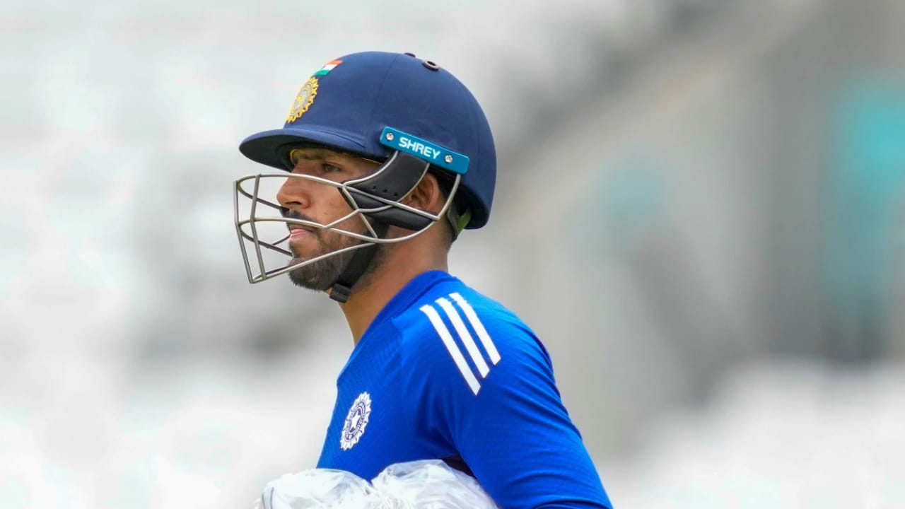 ಬರೋಡಾ ವಿರುದ್ಧದ ಈ ಪಂದ್ಯದಲ್ಲಿ 101 ಎಸೆತಗಳನ್ನು ಎದುರಿಸಿದ ಧ್ರುವ್ ಜುರೆಲ್ 160 ರನ್ ಬಾರಿಸಿದರು. ಕೊನೆಯವರೆಗೂ ಅಜೇಯರಾಗಿ ಉಳಿದ ಜುರೇಲ್ ಅವರ ಇನ್ನಿಂಗ್ಸ್ನಲ್ಲಿ 8 ಸಿಕ್ಸರ್ಗಳು ಮತ್ತು 15 ಬೌಂಡರಿಗಳು ಸೇರಿದ್ದವು. ಈ ಇನ್ನಿಂಗ್ಸ್ನಲ್ಲಿ 78 ಎಸೆತಗಳಲ್ಲಿ ಶತಕ ಪೂರೈಸಿದ ಜುರೇಲ್ ಮುಂದಿನ 19 ಎಸೆತಗಳಲ್ಲಿ 100 ರಿಂದ 150 ರನ್ ಪೂರೈಸಿದರು. ಅಂದರೆ ಜುರೆಲ್ 97 ಎಸೆತಗಳಲ್ಲಿ 150 ರನ್ ಕಲೆಹಾಕಿದರು.