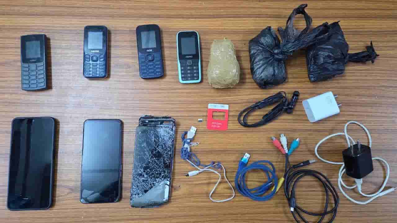 ಮತ್ತೊಮ್ಮೆ ಸುದ್ದಿಯಾದ ಕಾರವಾರ ಕಾರಾಗೃಹ; ಕೈದಿಗಳ ಬಳಿ ಏಳು ಮೊಬೈಲ್ ಪತ್ತೆ