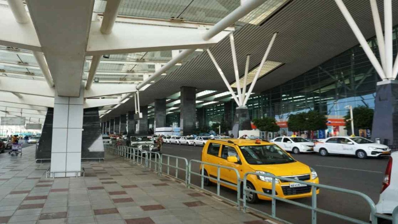 ಬೆಂಗಳೂರು ಏರ್​​ಪೋರ್ಟ್​​ನಲ್ಲಿ ಹೊಸ ರೂಲ್ಸ್​: ಎಲ್ಲೆಂದರಲ್ಲಿ ವಾಹನ ನಿಲ್ಲಿಸಿದ್ರೆ ದಂಡ ಫಿಕ್ಸ್​​