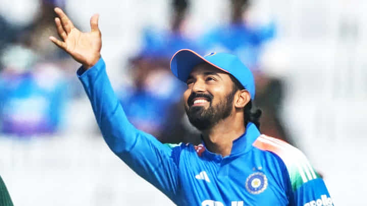 ಬರೋಬ್ಬರಿ 2 ವರ್ಷಗಳ ಬಳಿಕ ಟಾಸ್ ಗೆದ್ದ ಟೀಮ್ ಇಂಡಿಯಾ ಬರೋಬ್ಬರಿ 2 ವರ್ಷಗಳ ಬಳಿಕ ಟಾಸ್ ಗೆದ್ದ ಟೀಮ್ ಇಂಡಿಯಾ