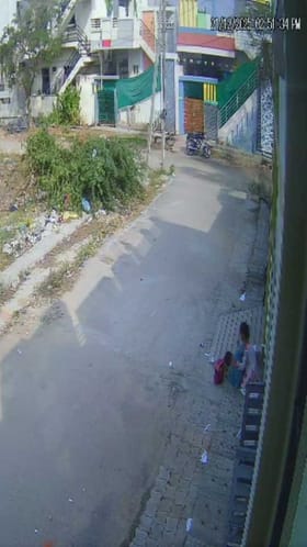 ಮೊದಲ ಮಹಡಿಯಿಂದ ಬಿದ್ದ ಮಗು ಬದುಕಿದ್ದೇಗೆ ನೋಡಿ!