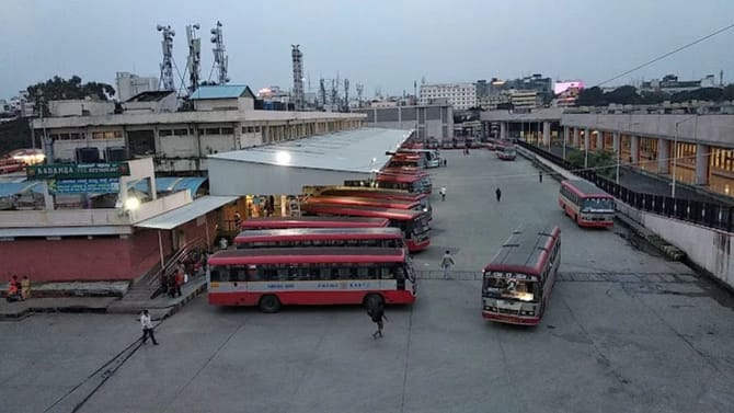 ಕ್ರಿಸ್ಮಸ್​​ ಹಿನ್ನೆಲೆ ರಸ್ತೆಗಿಳಿಯಲಿವೆ ಹೆಚ್ಚುವರಿ KSRTC ಬಸ್​​ಗಳು
