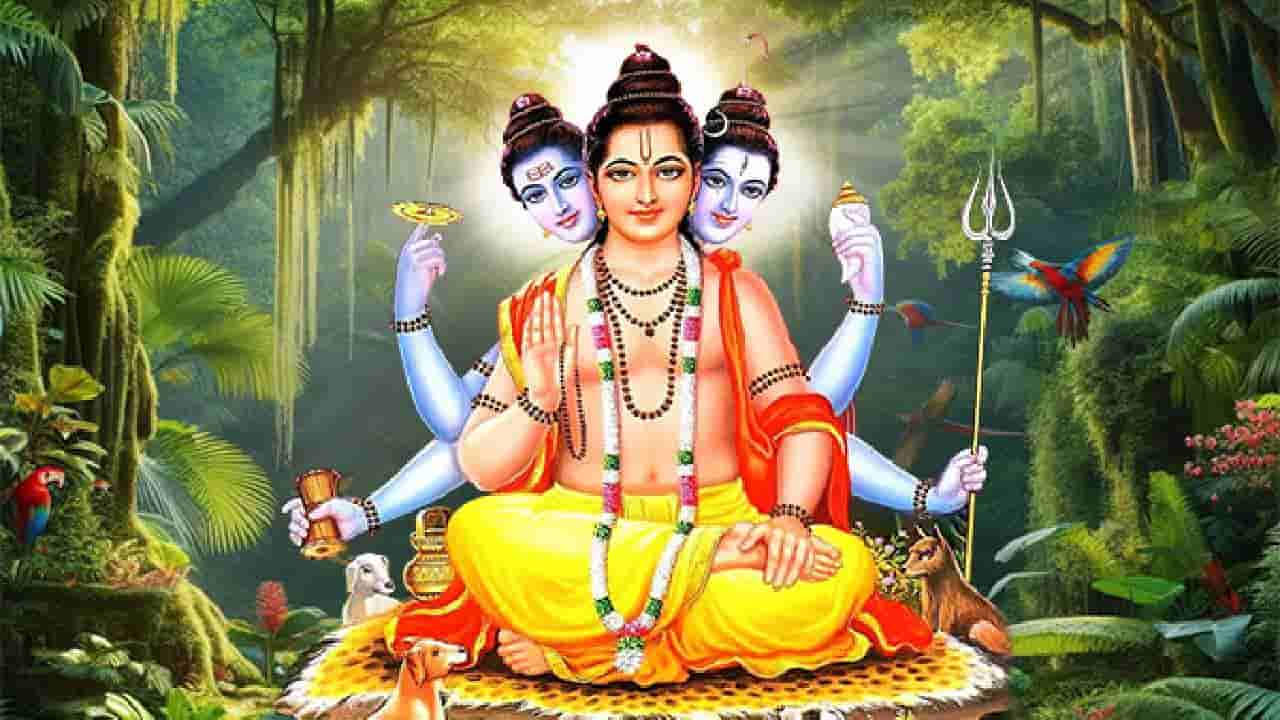 Datta Jayanti 2025: ಇಂದು ದತ್ತ ಜಯಂತಿ; ದತ್ತಾತ್ರೇಯ ಸ್ವಾಮಿ ಪೂಜಾ ವಿಧಿವಿಧಾನ, ಮಹತ್ವ ಮತ್ತು ಪಠಿಸಬೇಕಾದ ಮಂತ್ರಗಳ ಮಾಹಿತಿ ಇಲ್ಲಿದೆ