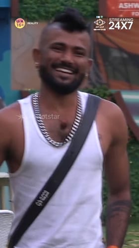 ಟಾಸ್ಕ್​​ಗಾಗಿ ಹೊಸ ಹೇರ್​​ಸ್ಟೈಲ್ ಮಾಡಿಸಿಕೊಂಡ ಮಾಳು: ವಿಡಿಯೋ