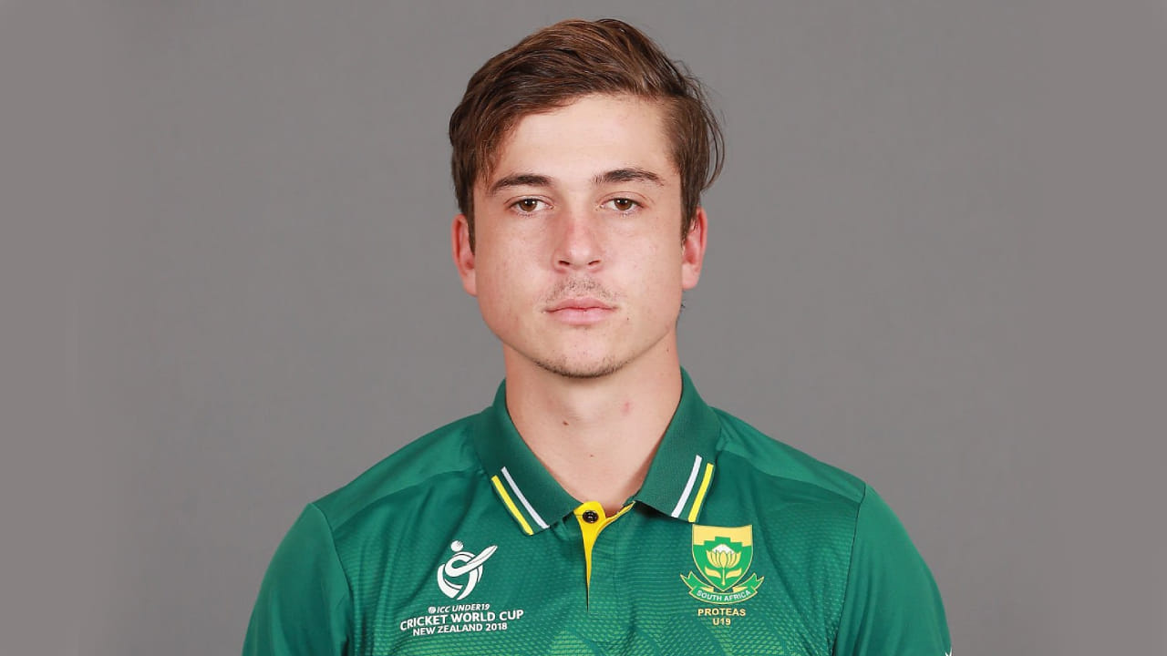 ಮ್ಯಾಥ್ಯೂ ಬ್ರೀಟ್ಝ್​ಕೆ: ಭಾರತದ ವಿರುದ್ಧದ ಏಕದಿನ ಸರಣಿಯಲ್ಲಿ ಅತ್ಯುತ್ತಮ ಬ್ಯಾಟಿಂಗ್ ಪ್ರದರ್ಶಿಸಿದ್ದ ಮ್ಯಾಥ್ಯೂ ಬ್ರೀಟ್ಝ್​ಕೆ ಟಿ20 ತಂಡದಲ್ಲಿ ಸ್ಥಾನ ಪಡೆದಿಲ್ಲ. ಅವರ ಬದಲಿಗೆ ಫಿನಿಶರ್ ಆಗಿ ಟ್ರಿಸ್ಟನ್ ಸ್ಟಬ್ಸ್ ಕಾಣಿಸಿಕೊಳ್ಳಲಿದ್ದಾರೆ. ಹೀಗಾಗಿ ಮ್ಯಾಥ್ಯೂ ಬ್ರೀಟ್ಝ್​ಕೆ ಕೂಡ ಟಿ20 ಸರಣಿಯಲ್ಲಿ ಕಾಣಿಸಿಕೊಳ್ಳುವುದಿಲ್ಲ.