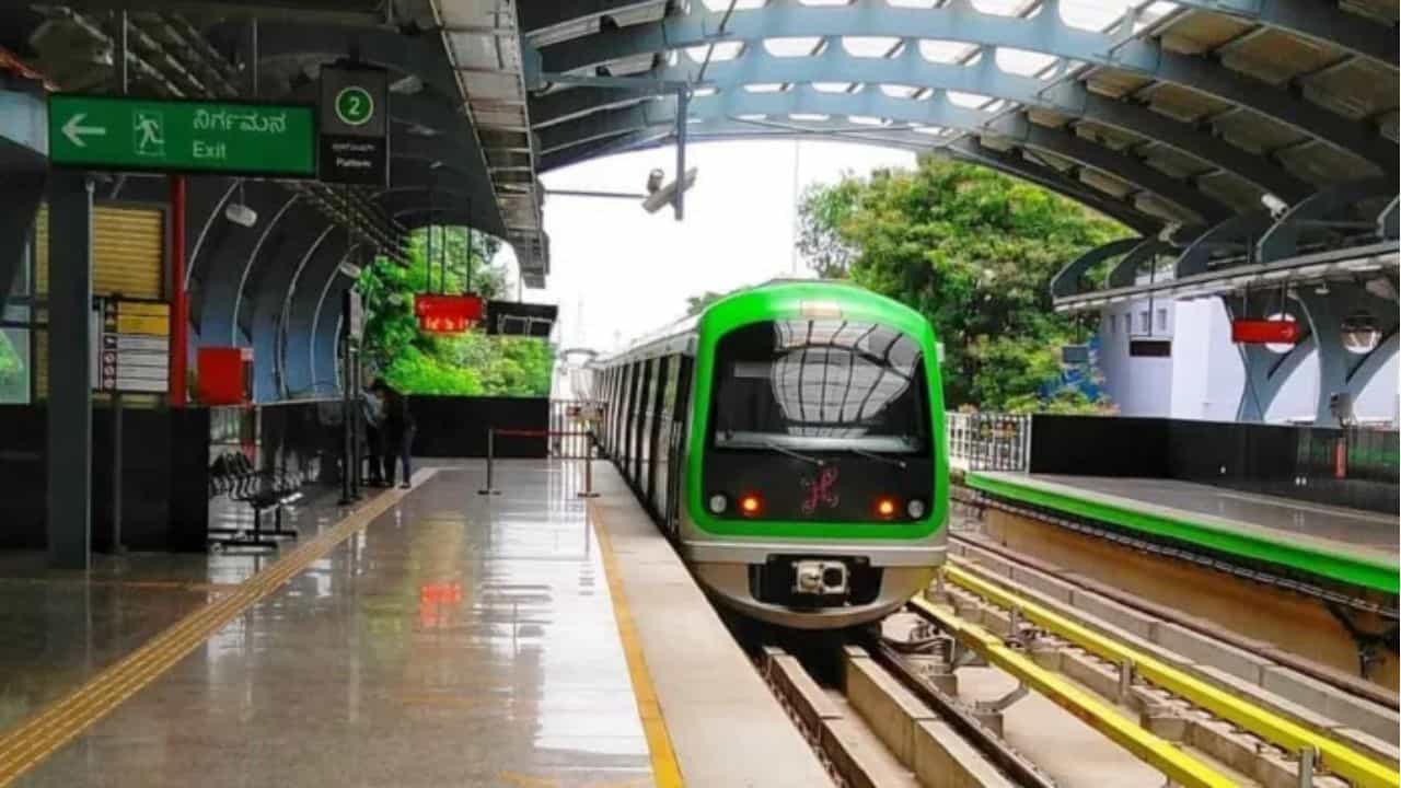 ನಮ್ಮ ಮೆಟ್ರೋ ಪ್ರಯಾಣಿಕರಿಗೆ ಗುಡ್ ನ್ಯೂಸ್: ಬರ್ತಿವೆ 96 ಹೊಸ ರೈಲು ನಮ್ಮ ಮೆಟ್ರೋ ಪ್ರಯಾಣಿಕರಿಗೆ ಗುಡ್ ನ್ಯೂಸ್: ಬರ್ತಿವೆ 96 ಹೊಸ ರೈಲು