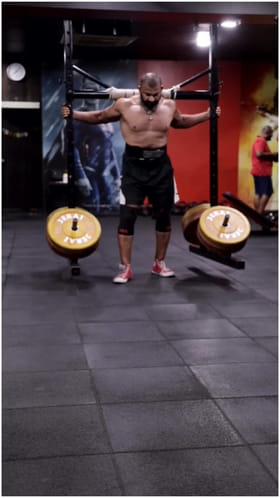 ಅಬ್ಬಬ್ಬಾ.. ಬಿಗ್ ಬಾಸ್ ರಘು ಭುಜಬಲ ತಿಳಿಯಲು ಈ ವಿಡಿಯೋ ನೋಡಿ..