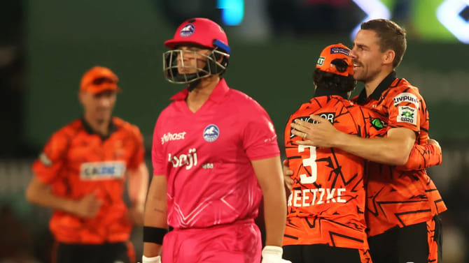 ಅತೀ ಕಡಿಮೆ ಮೊತ್ತಕ್ಕೆ ಆಲೌಟ್... RCB ದಾಖಲೆ ಸರಿಗಟ್ಟಿದ ರಾಯಲ್ಸ್